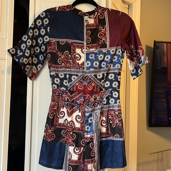Patterned romper - Picture 2 of 10